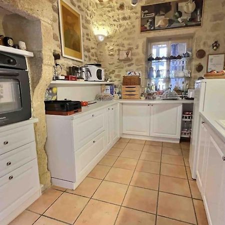 Chez Lydia - Osez La Vie De Chateau ! Pont Du Gard, Uzes Remoulins Exteriör bild