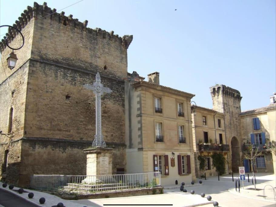 Chez Lydia - Osez La Vie De Chateau ! Pont Du Gard, Uzes Remoulins Exteriör bild