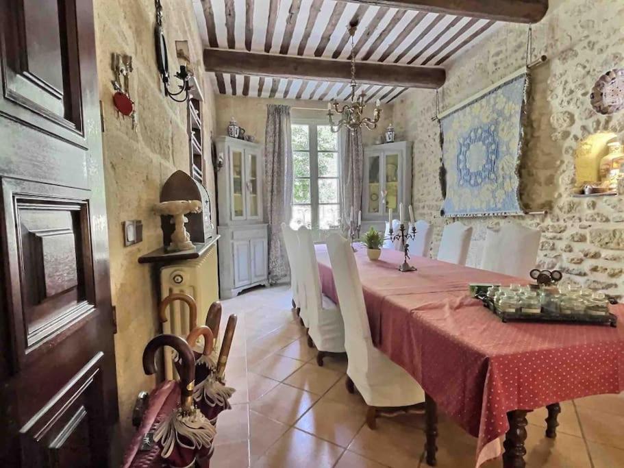 Chez Lydia - Osez La Vie De Chateau ! Pont Du Gard, Uzes Remoulins Exteriör bild
